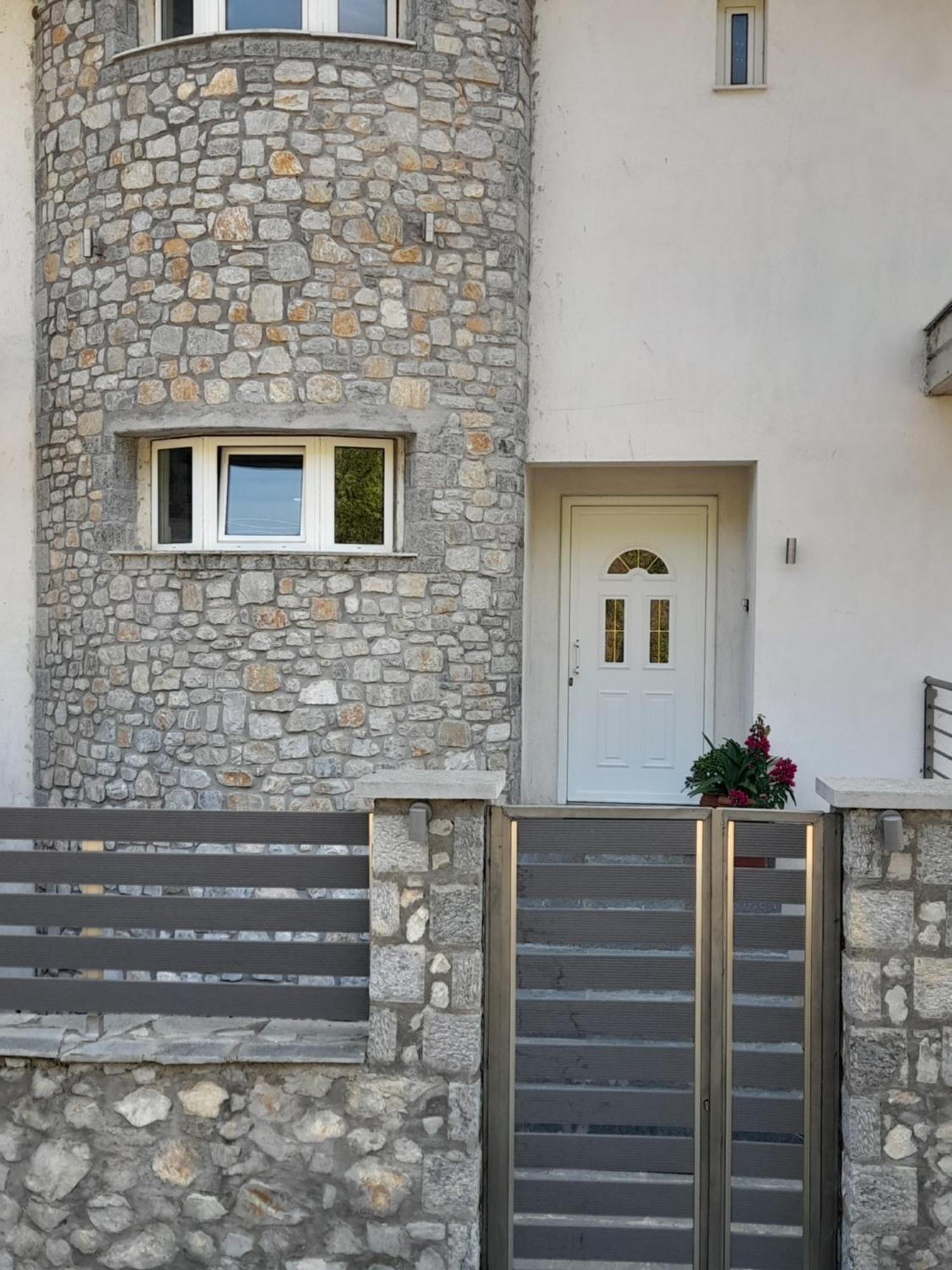 Chloi House Lägenhet Kastoria Exteriör bild
